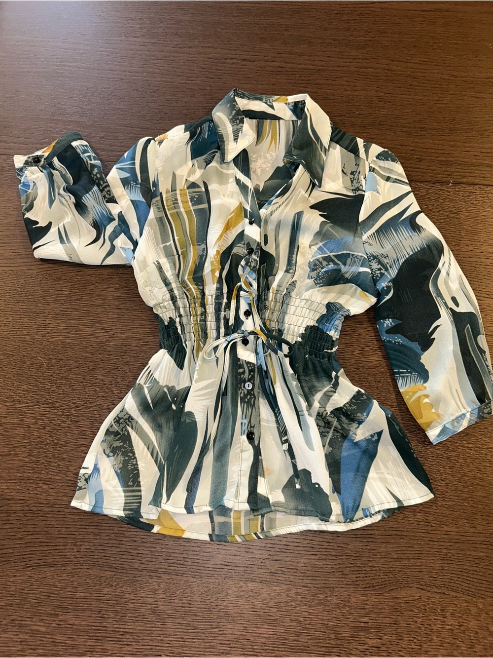 Women’s Abstract Print Cinched Waist Blouse Button Up 3/4 Sleeve Top Size Small